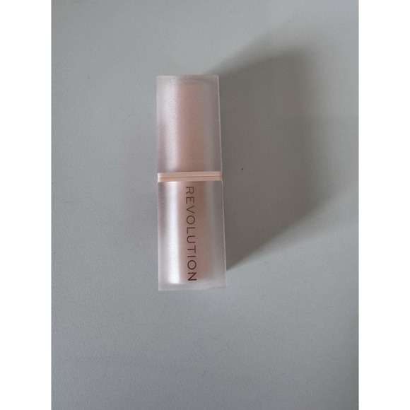 Revolution Beauty, " Lover" Soft Satin Lipstick, Highly Pigmented & Smudge Pro - Picture 3 of 6
